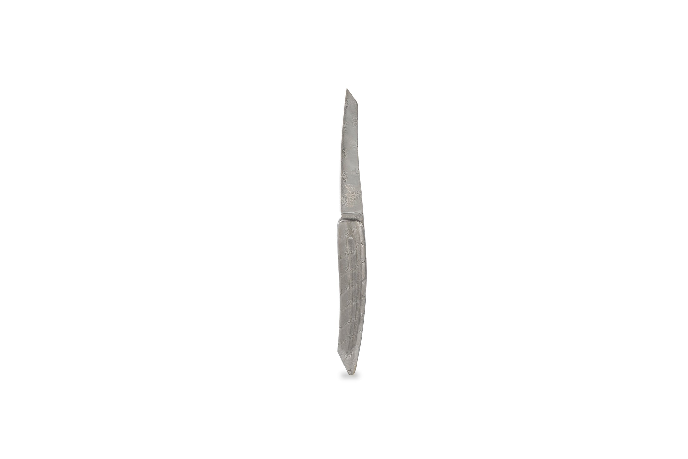 النصل العربي × SKnife — الداماسك الكـامل