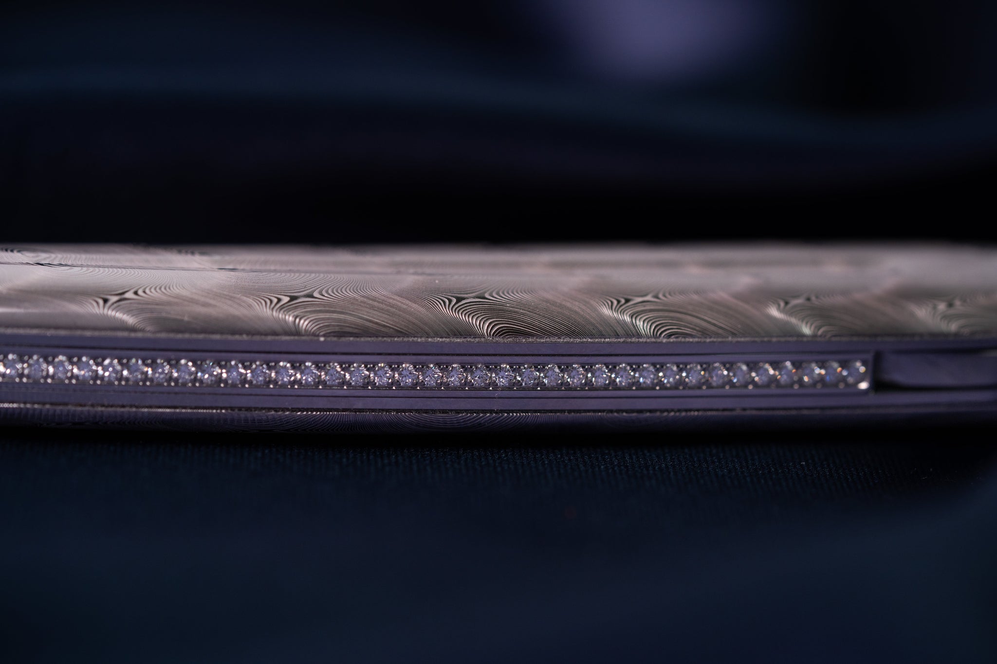 Damask Knife with Diamond