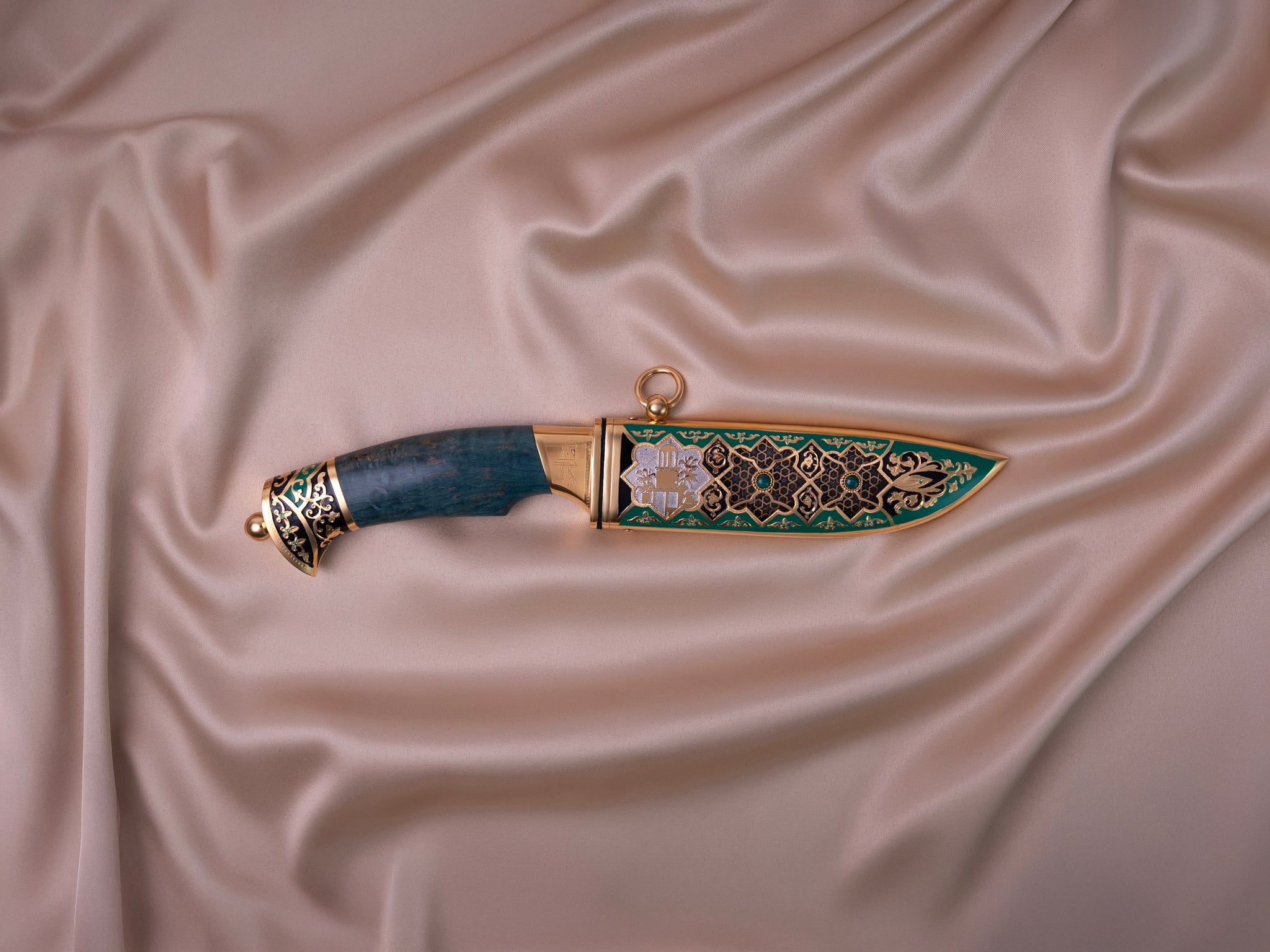 Knife of Golden Lightning
