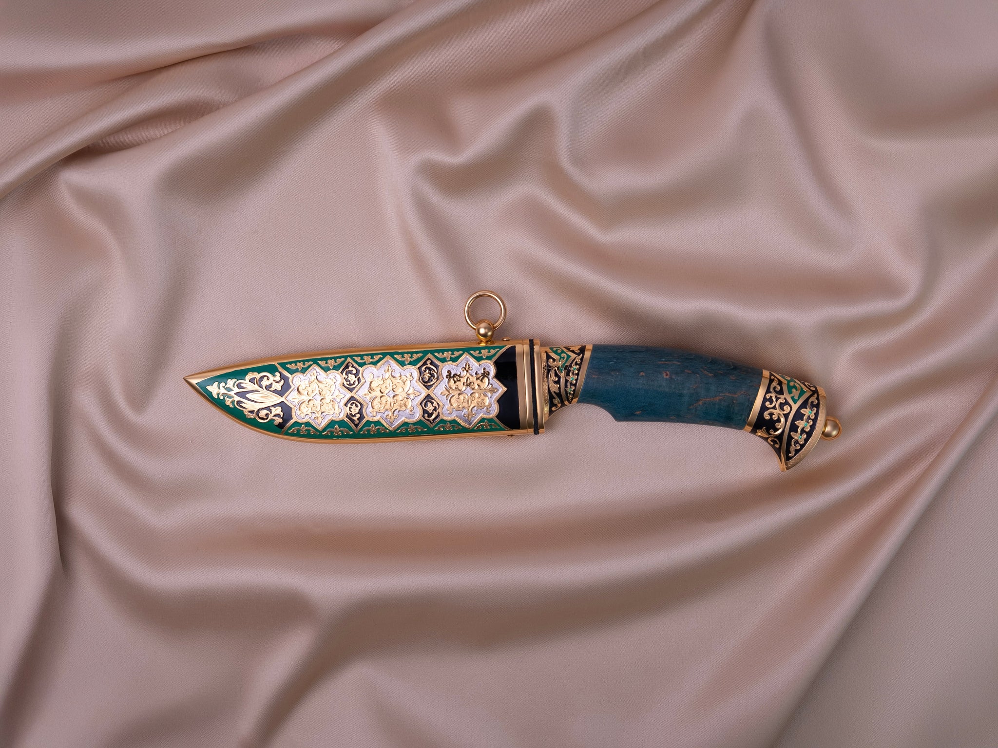Knife of Golden Lightning