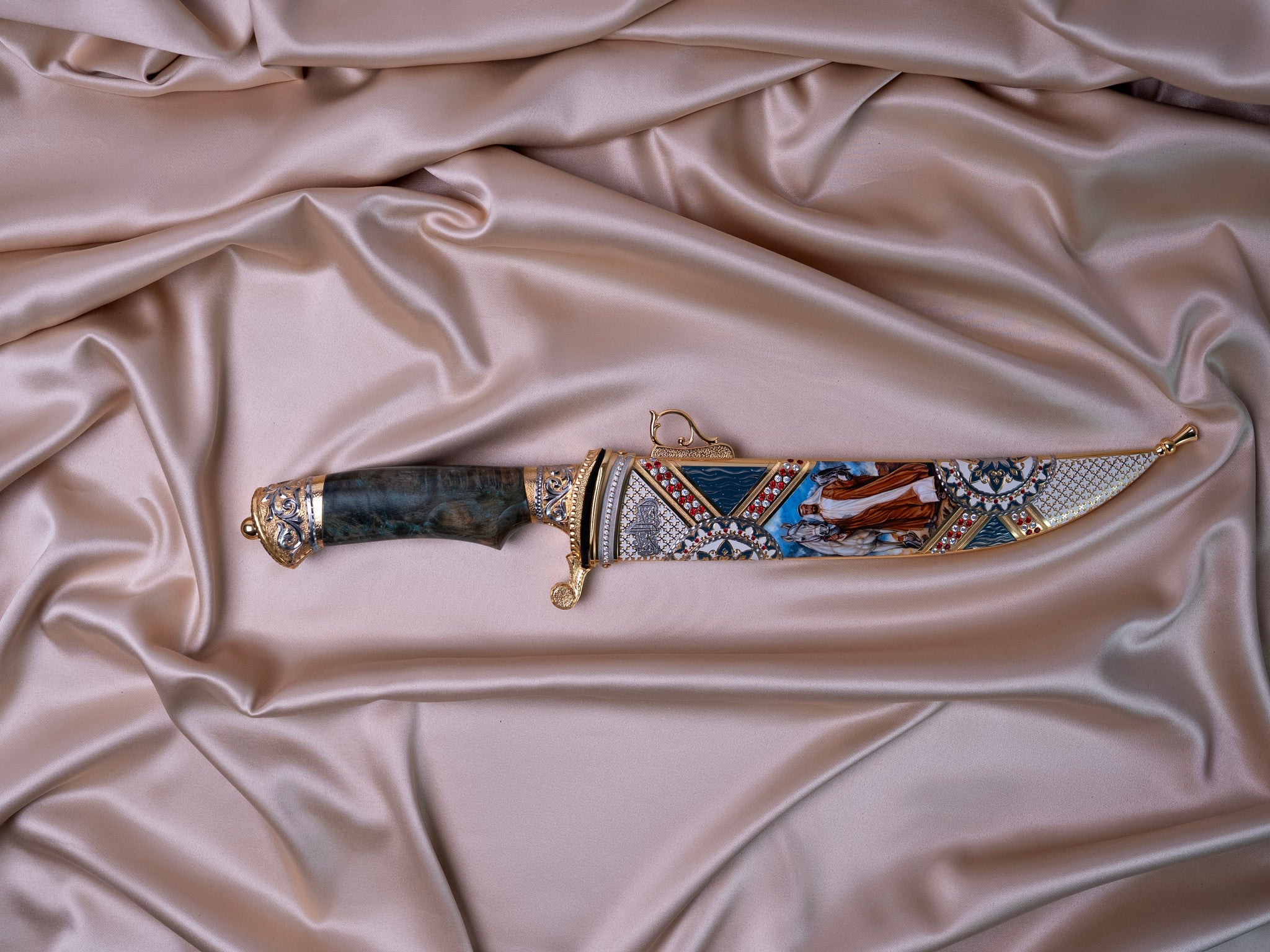 Knife of Arts